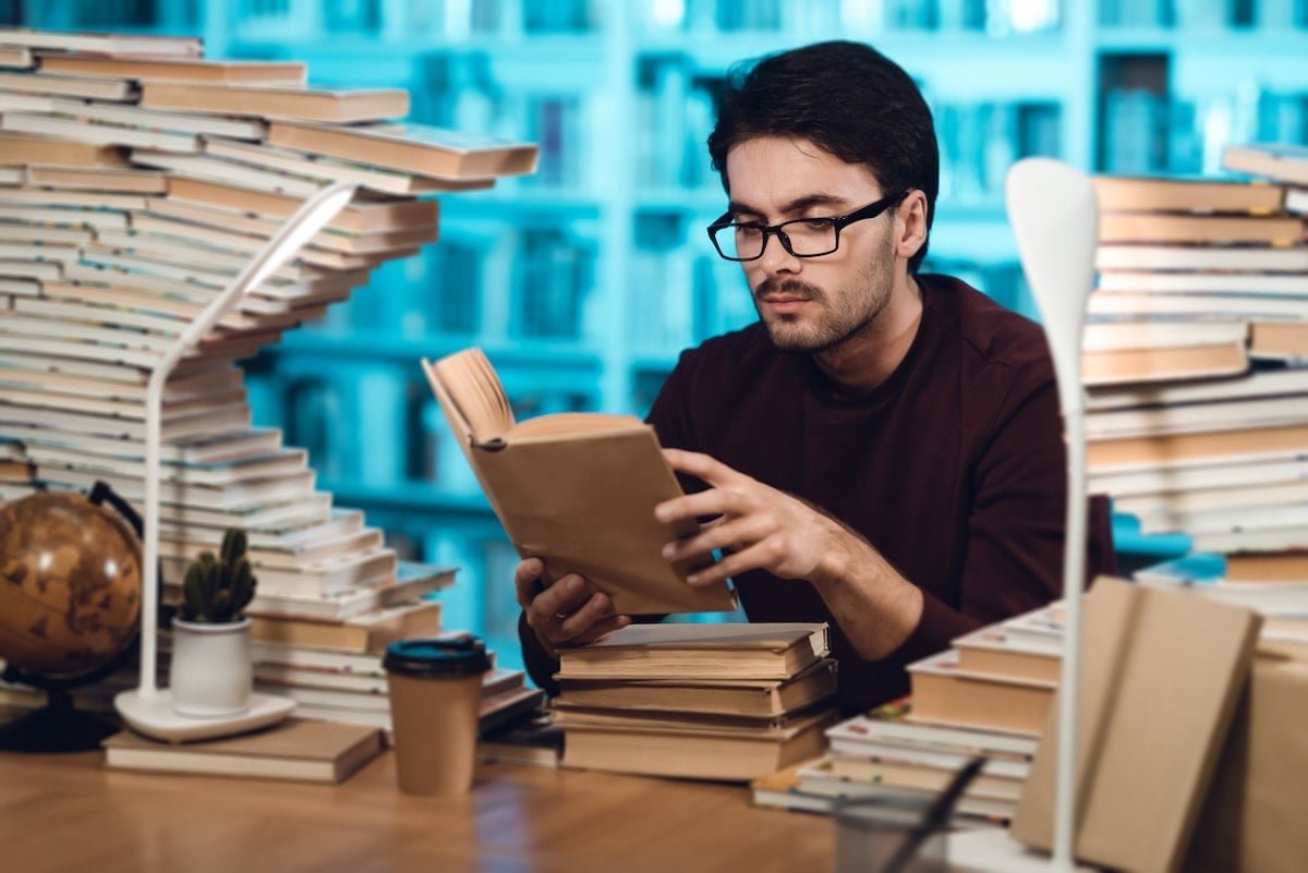 A man that has too many books